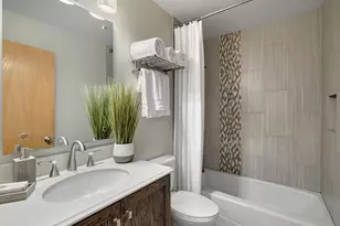 3026 Lake Shore Dr, Minneapolis, MN 55416 - Photo 9