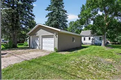 1411 Douglas Street, Alexandria, MN 56308 - Photo 3