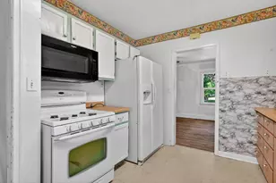 1411 Douglas St, Alexandria, MN 56308 - Photo 17