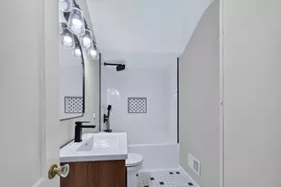 325 W South St, Caledonia, MN 55921 - Photo 13