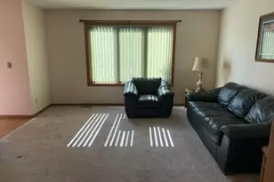 217 Oak Leaf Dr, Winona, MN 55987 - Photo 11