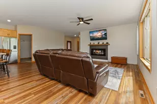 2423 Jewel St, Saint Augusta, MN 56301 - Photo 11