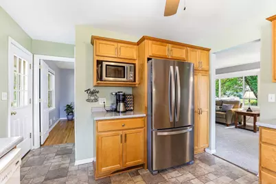 9230 Clinton Avenue S, Bloomington, MN 55420 - Photo 11