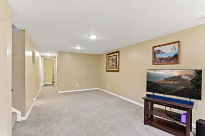 9230 Clinton Avenue S, Bloomington, MN 55420 - Photo 23
