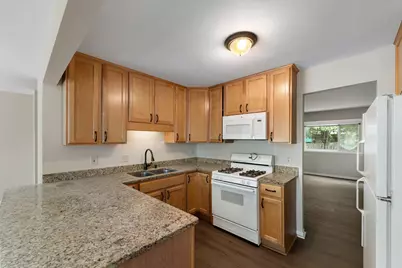 304 Pondridge Circle, Wayzata, MN 55391 - Photo 7
