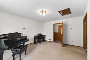 194 69th Ave NE, Fridley, MN 55432 - Photo 17