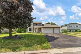 15659 Highview Ln, Apple Valley, MN 55124 - Photo 3