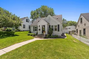 1954 Saunders Ave, Saint Paul, MN 55116 - Photo 3