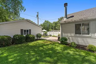 1954 Saunders Ave, Saint Paul, MN 55116 - Photo 9