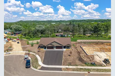 1060 Legend Lane, River Falls, WI 54022 - Photo 43