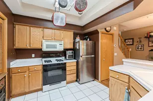 2752 Autumnwood Ln, Minnetonka, MN 55305 - Photo 7