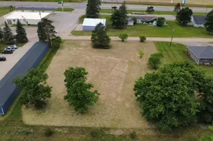 000 Eastwood Ln, Motley, MN 56466 - Photo 1