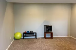 2515 Elmcroft Dr SW, Rochester, MN 55902 - Photo 13