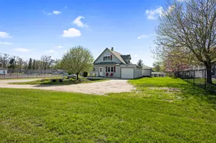 511 W 1st Ave, Osakis, MN 56360 - Photo 5