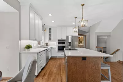 815 Promontory Place, Eagan, MN 55123 - Photo 7