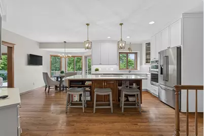 815 Promontory Place, Eagan, MN 55123 - Photo 9