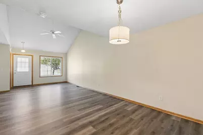8914 Pheasant Lane, Saint Bonifacius, MN 55375 - Photo 7