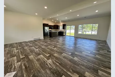 702 11th Street NW, Perham, MN 56573 - Photo 3