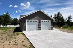 702 11th St NW, Perham, MN 56573 - Photo 7