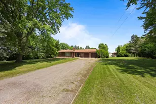 1991 55th St NE, Sauk Rapids, MN 56379 - Photo 5