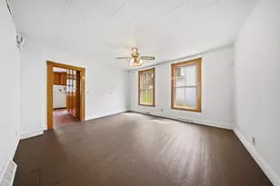 42 Church St, Houlton, WI 54082 - Photo 5