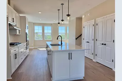 856 Woodlawn Avenue, Saint Paul, MN 55116 - Photo 11