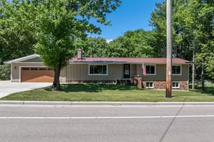 1121 E Laneville Ave, Durand, WI 54736 - Photo 3