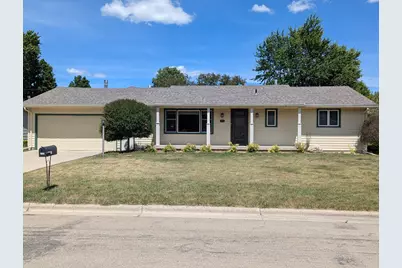 1111 Skylark Lane, Albert Lea, MN 56007 - Photo 3