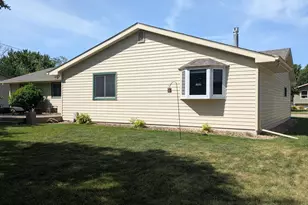 1111 Skylark Ln, Albert Lea, MN 56007 - Photo 7