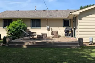 1111 Skylark Ln, Albert Lea, MN 56007 - Photo 3