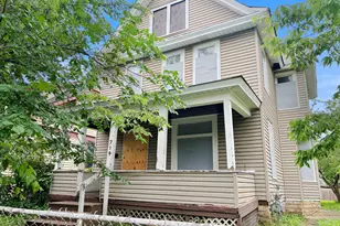 719 Sherburne Ave, Saint Paul, MN 55104 - Photo 1