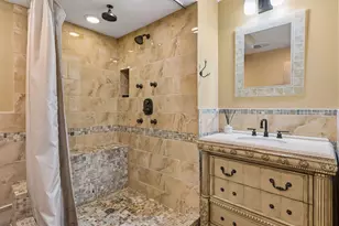 2433 Columbus Ct, Minneapolis, MN 55404 - Photo 29