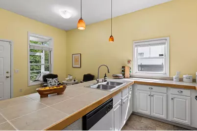 2433 Columbus Court, Minneapolis, MN 55404 - Photo 9