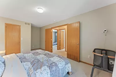 4791 Grenwich Road N, Oakdale, MN 55128 - Photo 17