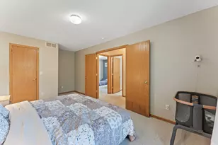 4791 Grenwich Rd N, Oakdale, MN 55128 - Photo 17
