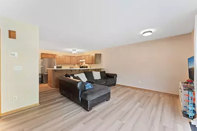 4791 Grenwich Road N, Oakdale, MN 55128 - Photo 5