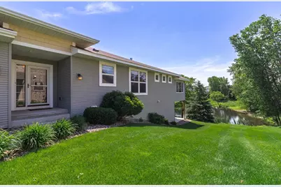 10709 Kingsfield Lane, Woodbury, MN 55129 - Photo 3
