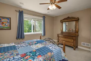 10709 Kingsfield Ln, Woodbury, MN 55129 - Photo 35