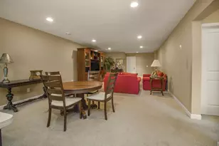 10709 Kingsfield Ln, Woodbury, MN 55129 - Photo 31