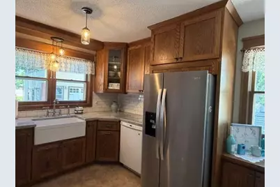 611 N Marshall Avenue, Litchfield, MN 55355 - Photo 5
