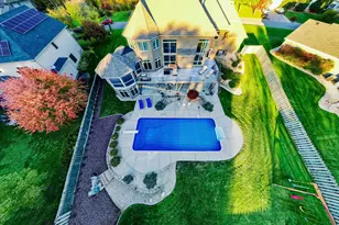 6102 Creek Ridge Ct, Minnetonka, MN 55345 - Photo 9