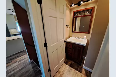 705 Glenview Drive, Albert Lea, MN 56007 - Photo 11