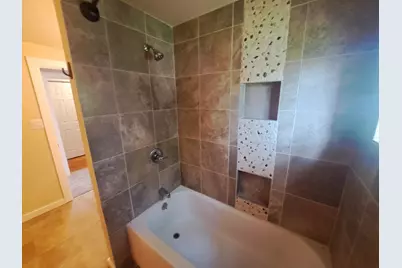 705 Glenview Drive, Albert Lea, MN 56007 - Photo 23