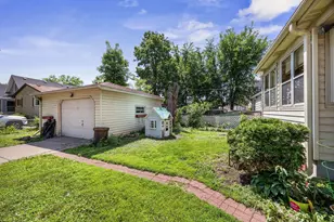 898 Western Ave N, Saint Paul, MN 55117 - Photo 21