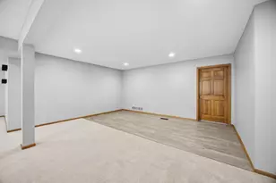 4320 Vinewood Ln N, Plymouth, MN 55442 - Photo 51