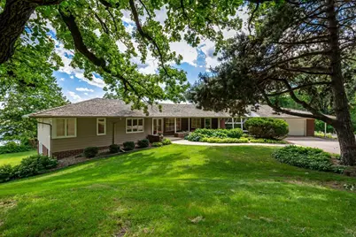 7011 Willow Creek Road, Eden Prairie, MN 55344 - Photo 5