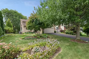 10441 Lee Dr, Eden Prairie, MN 55347 - Photo 37