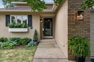 10441 Lee Dr, Eden Prairie, MN 55347 - Photo 39