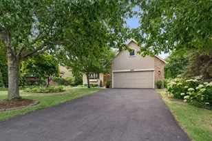 10441 Lee Dr, Eden Prairie, MN 55347 - Photo 1