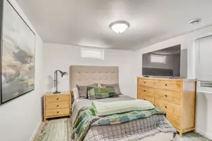 2402 Broadway N, Fargo, ND 58102 - Photo 33